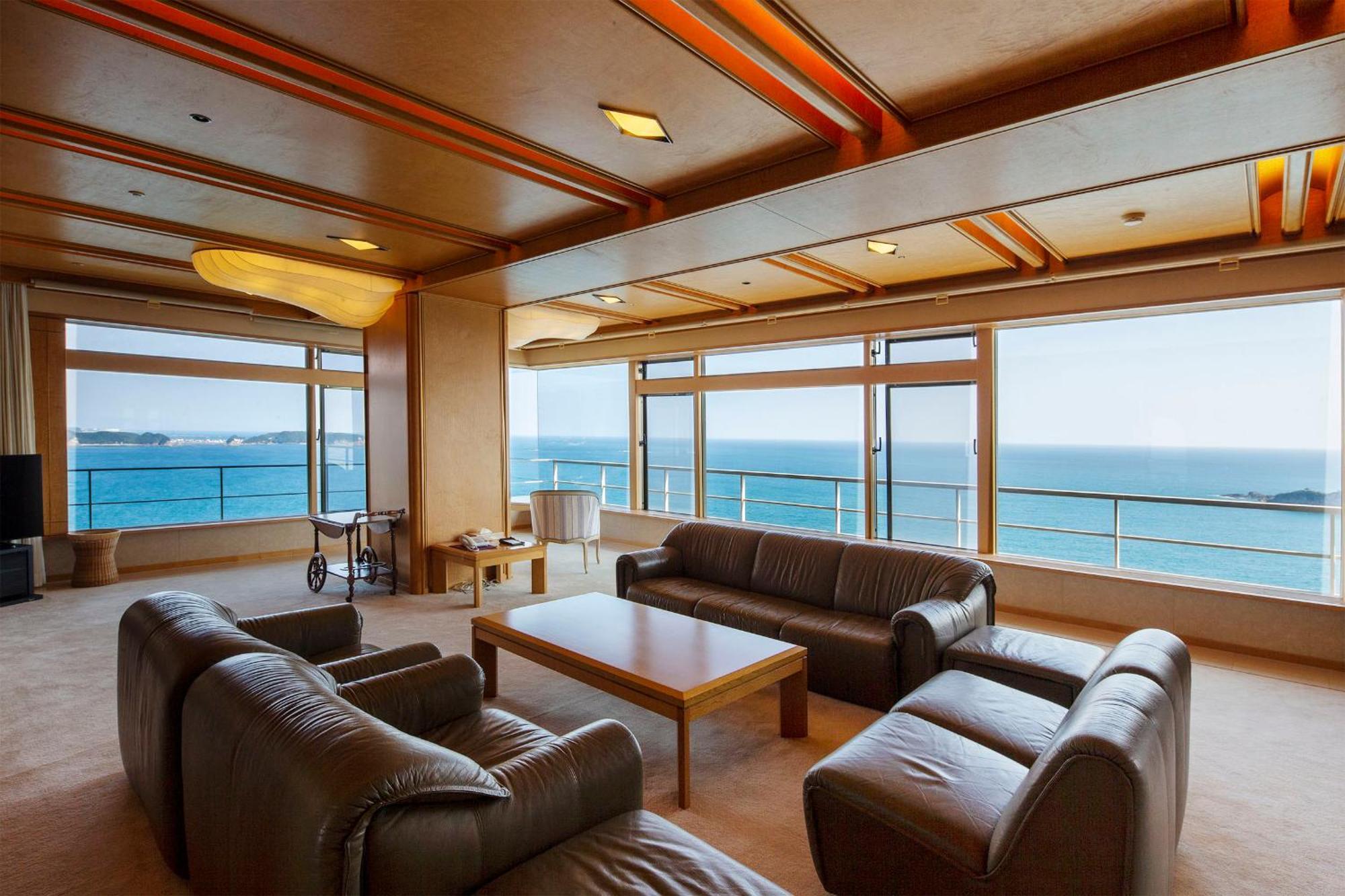 Hotel Urashima Kacuura Exteriér fotografie